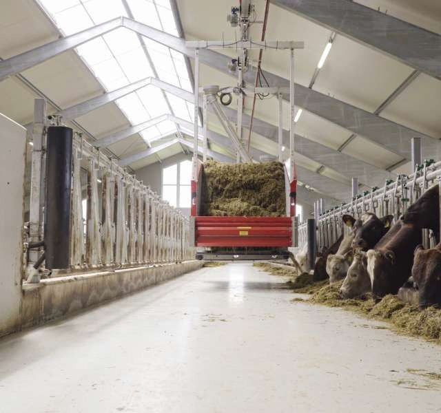 AutoFeeder automated feeding wagon | Serigstad AS